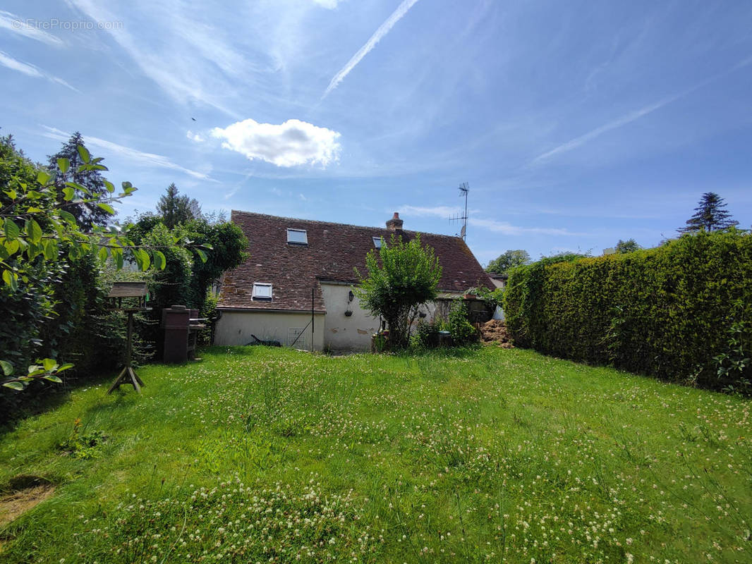 Maison à LONGNY-AU-PERCHE