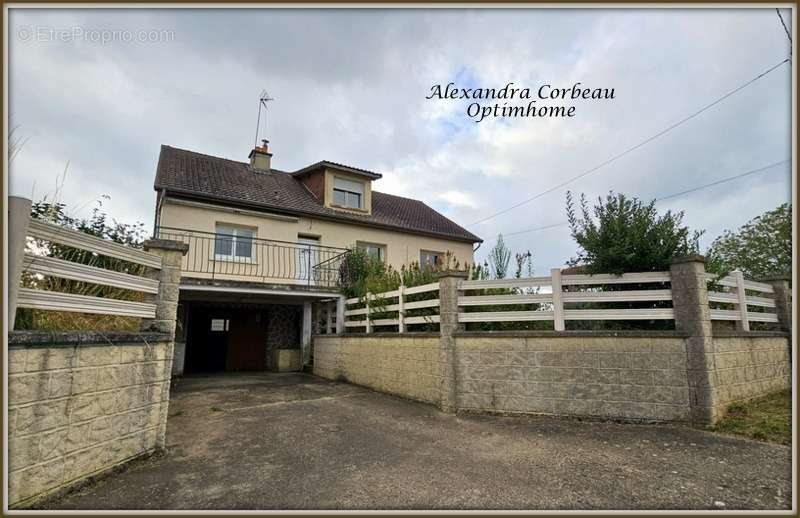 Maison à LE LUDE