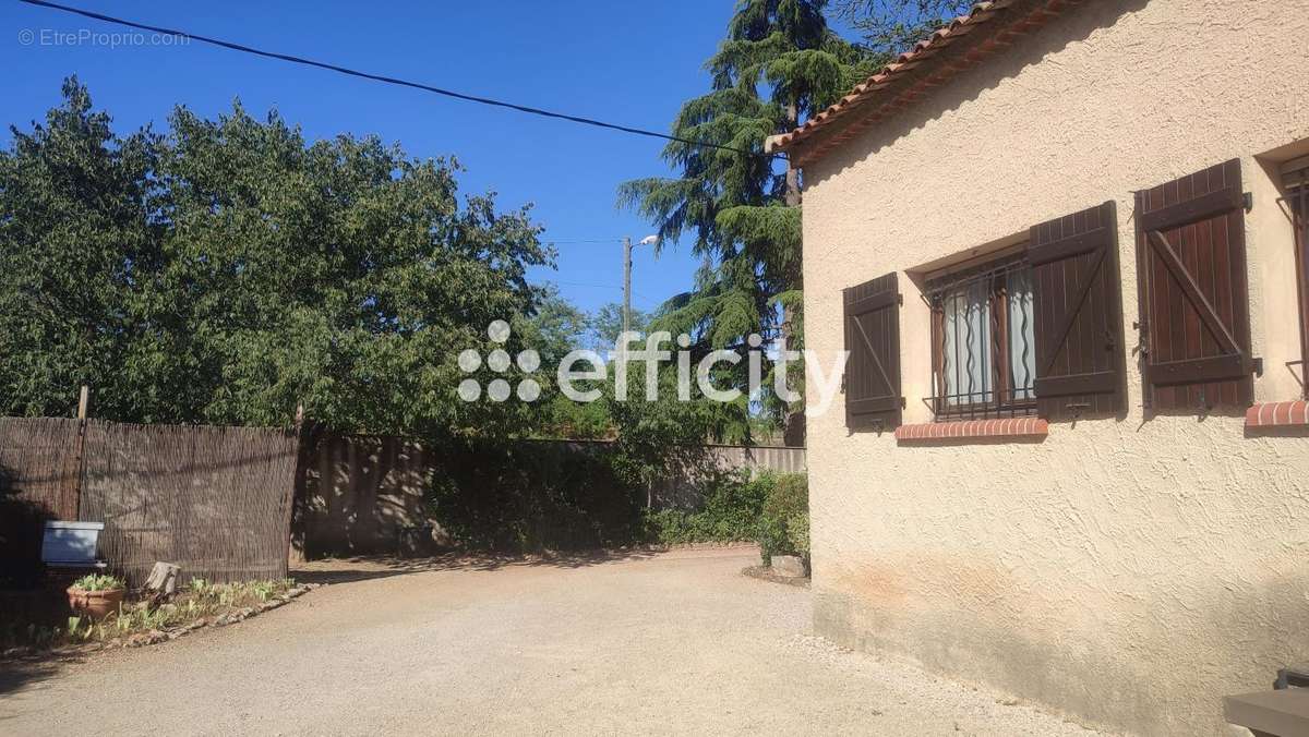 Maison à SAINT-MAXIMIN-LA-SAINTE-BAUME