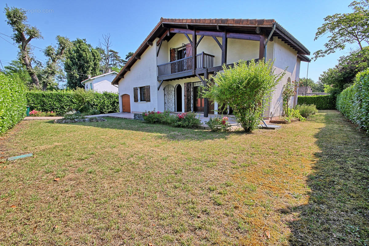 Maison à PESSAC