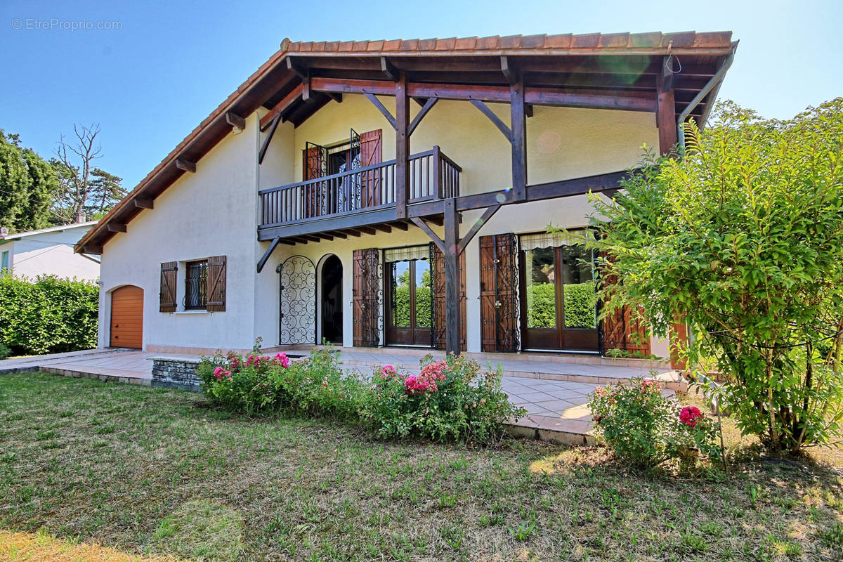 Maison à PESSAC