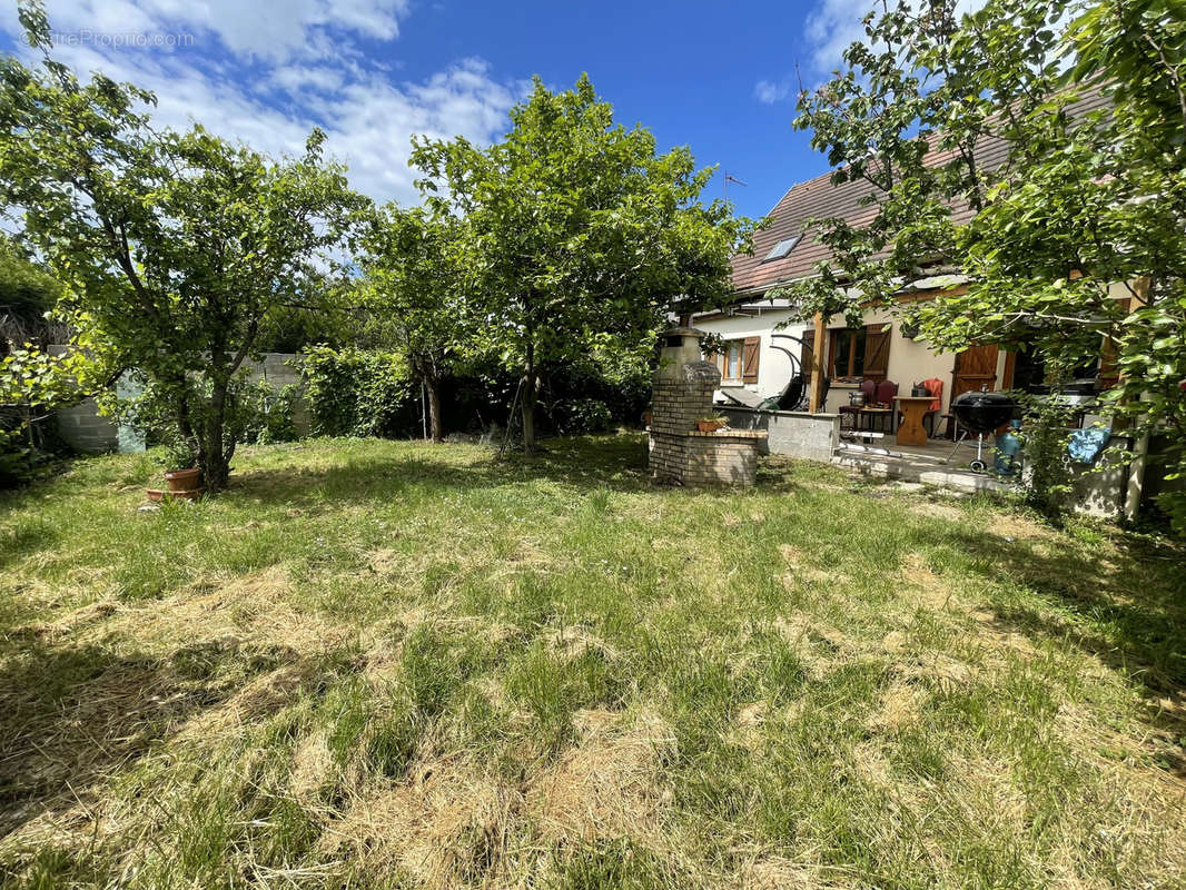 Maison à ROSNY-SUR-SEINE