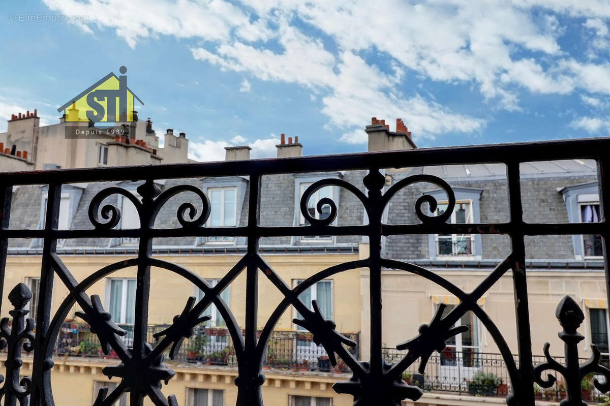 Appartement à PARIS-14E