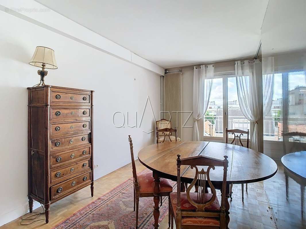 Appartement à VERSAILLES