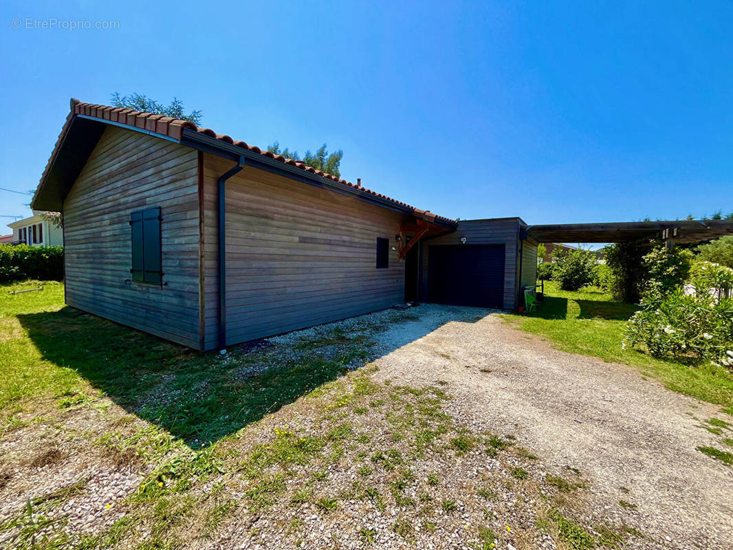 Maison à CASTELMORON-SUR-LOT