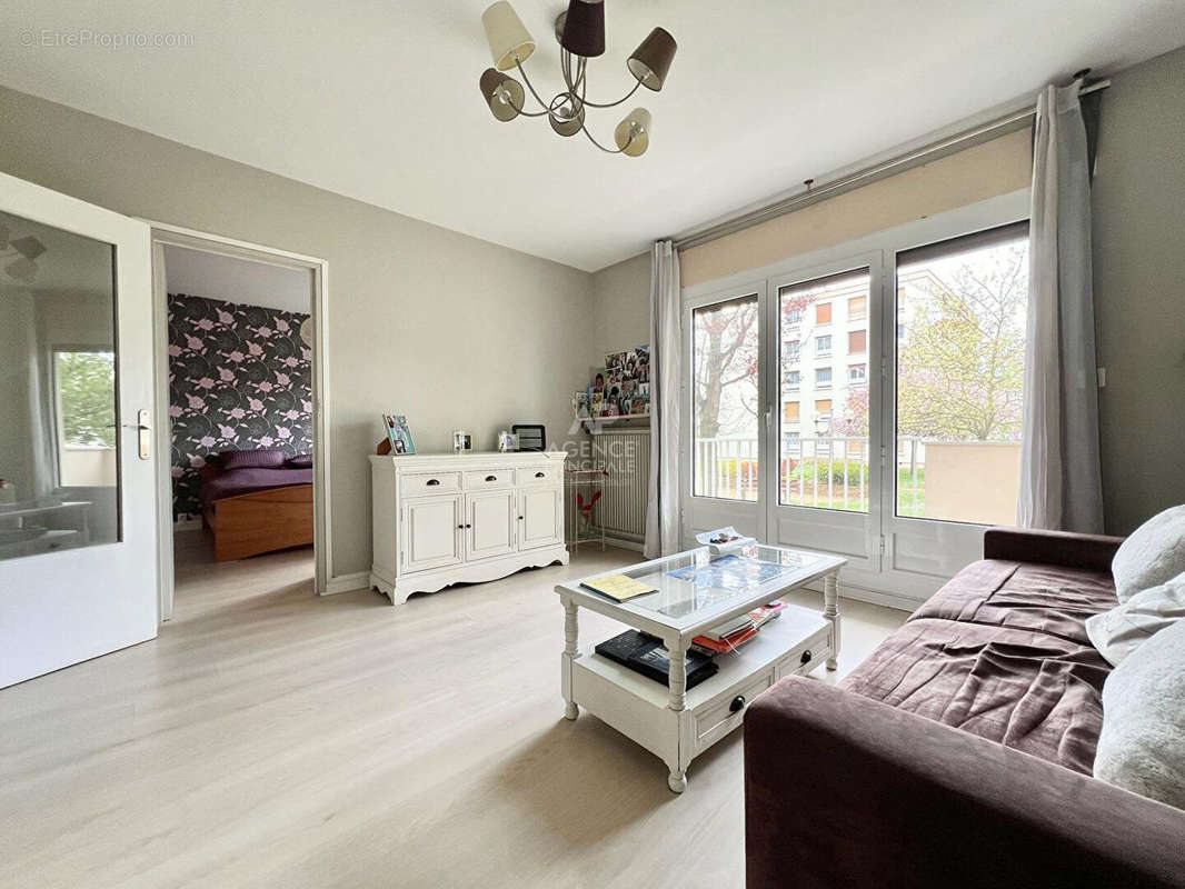 Appartement a louer houilles - 2 pièce(s) - 51 m2 - Surfyn