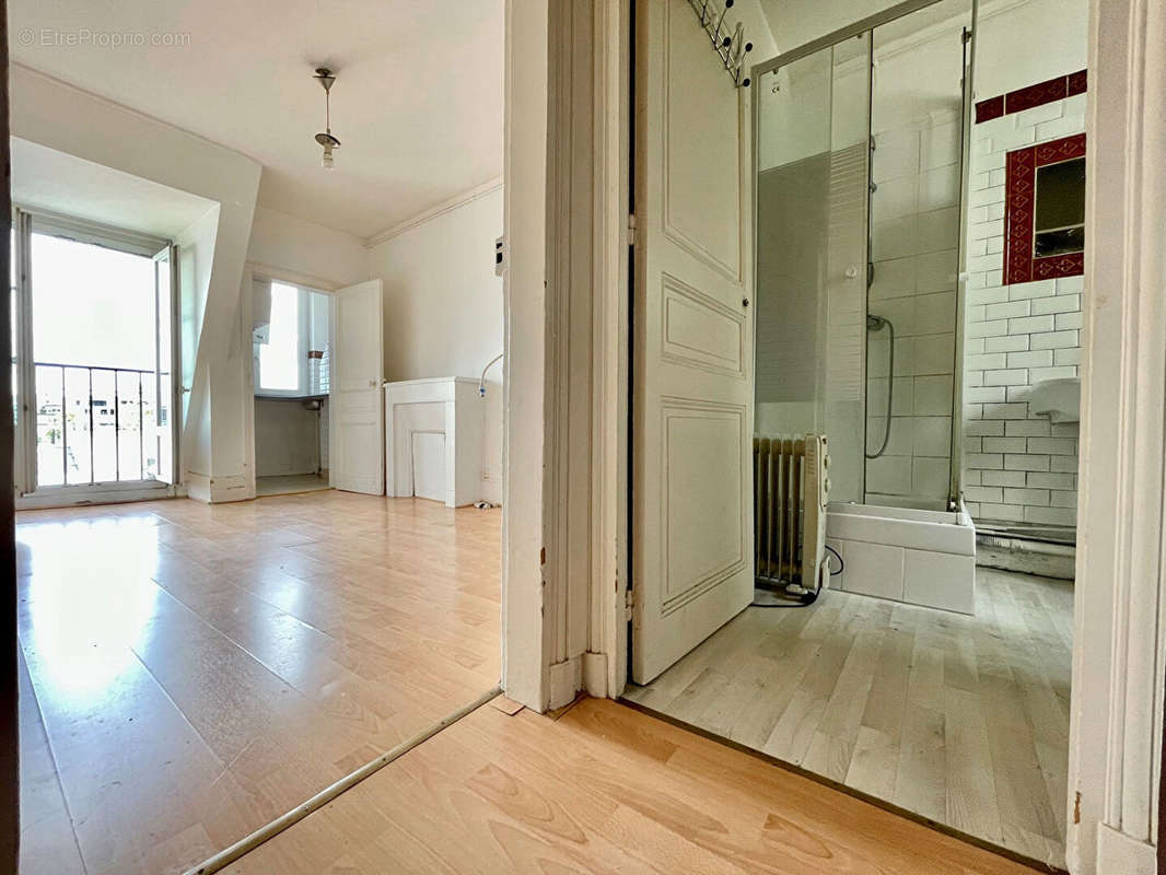 Appartement à PARIS-19E