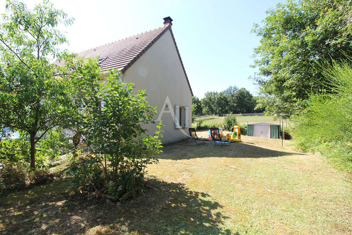 Maison à CHAUMONT-SUR-LOIRE