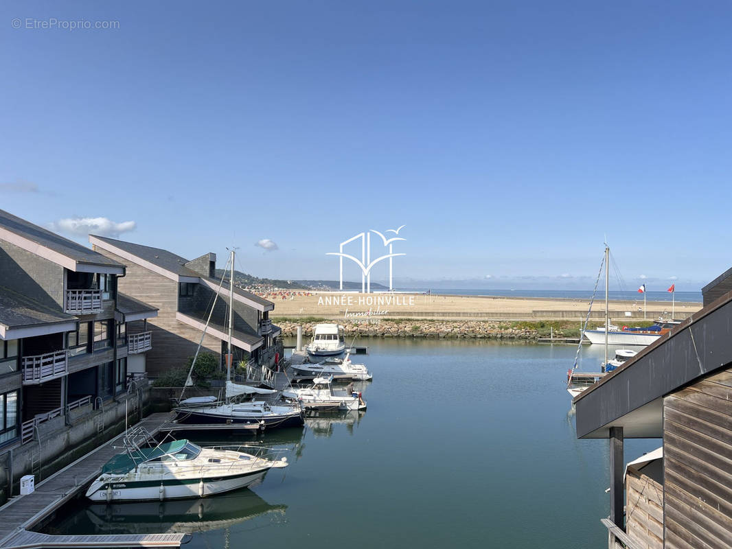 Appartement à DEAUVILLE