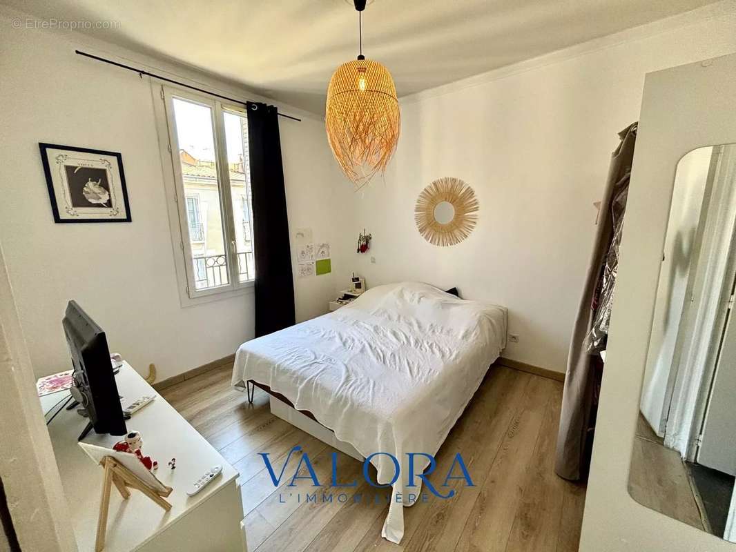 Appartement à MARSEILLE-4E