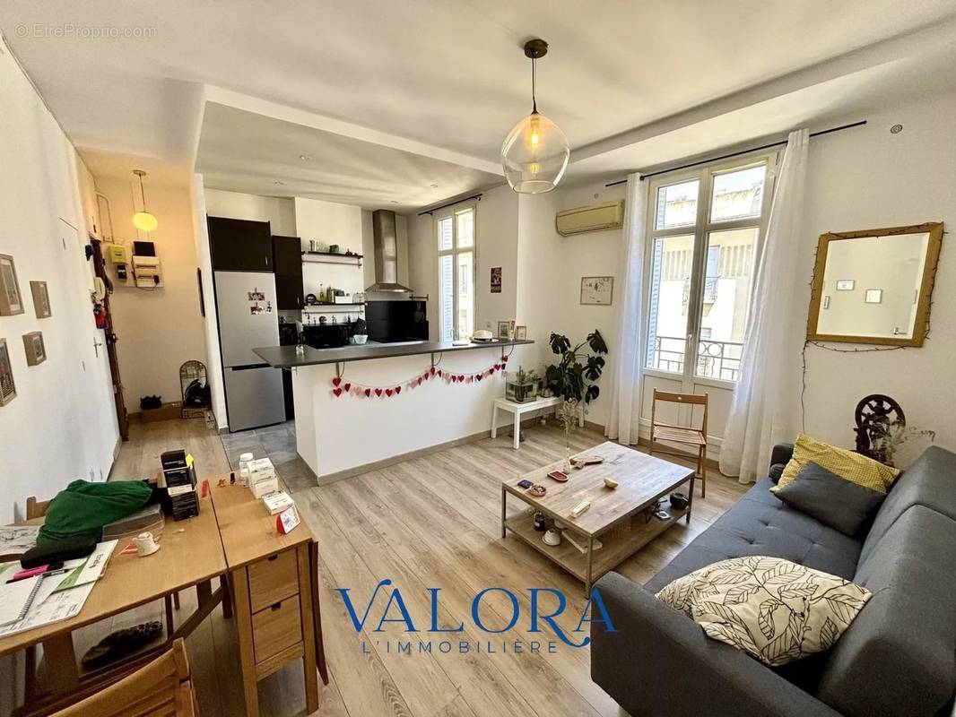 Appartement à MARSEILLE-4E