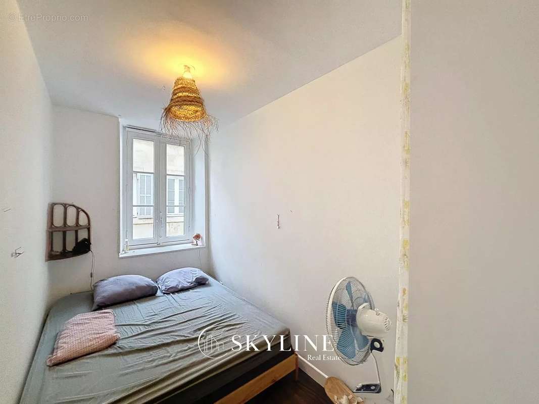 Appartement à MARSEILLE-2E