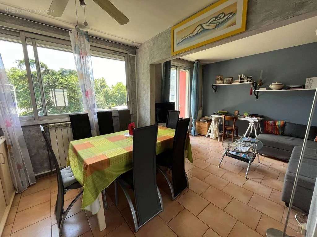 Appartement à SAINT-MARTIN-D&#039;HERES