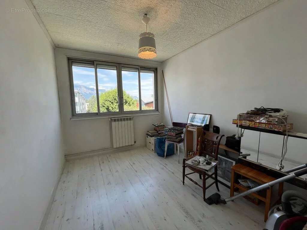 Appartement à SAINT-MARTIN-D&#039;HERES