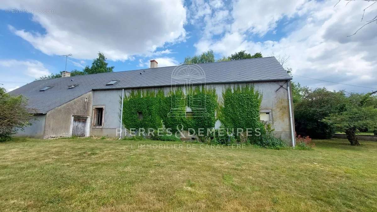 Maison à MONTIPOURET