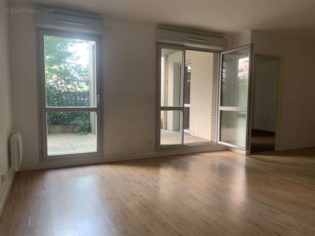 Appartement à NANTERRE