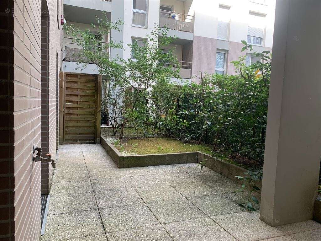 Appartement à NANTERRE