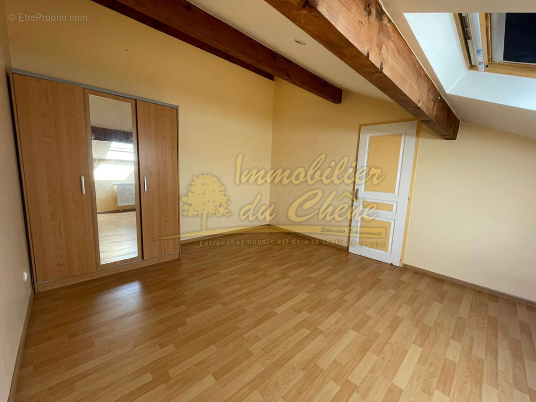 Appartement à LUXEUIL-LES-BAINS