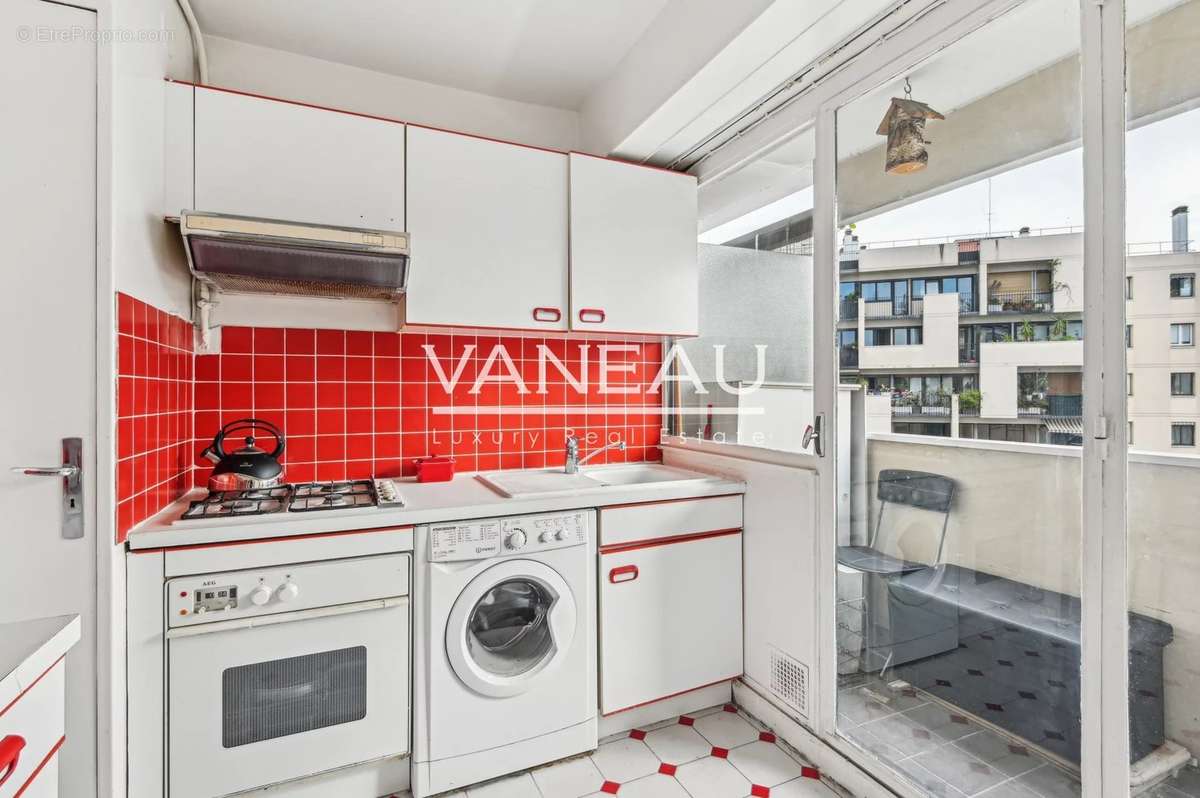 Appartement à PARIS-18E