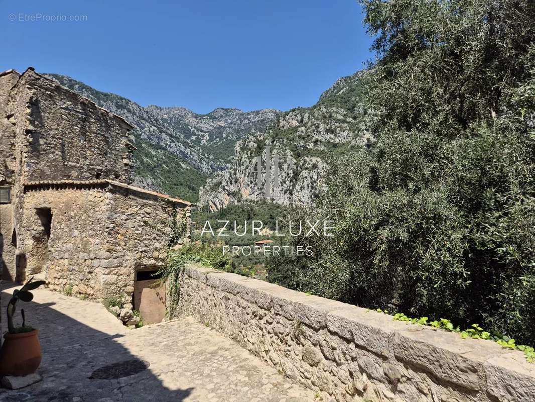 Maison à MENTON