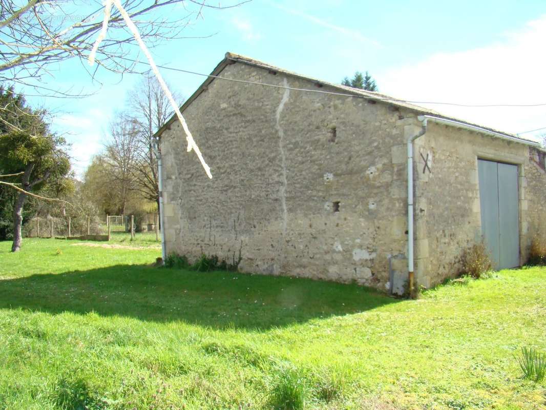 Maison à SAINT-SECONDIN