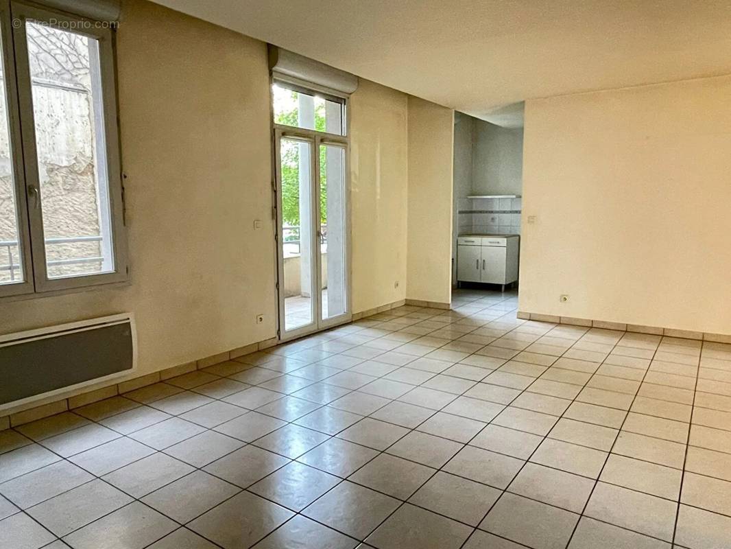 Appartement à BOURG-DE-PEAGE