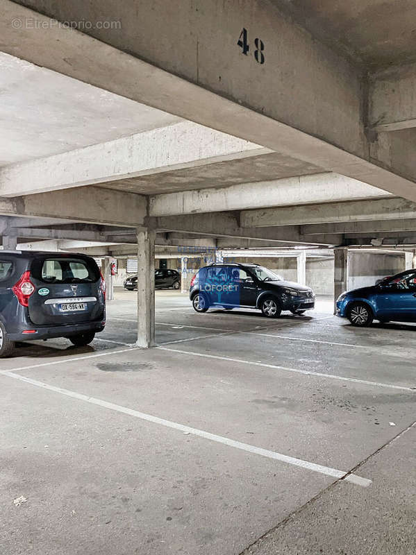 Parking à NOGENT-SUR-OISE