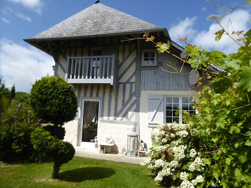 Maison à PONT-L&#039;EVEQUE