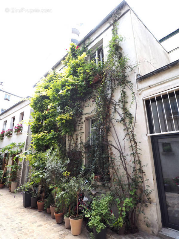 Appartement à PARIS-10E