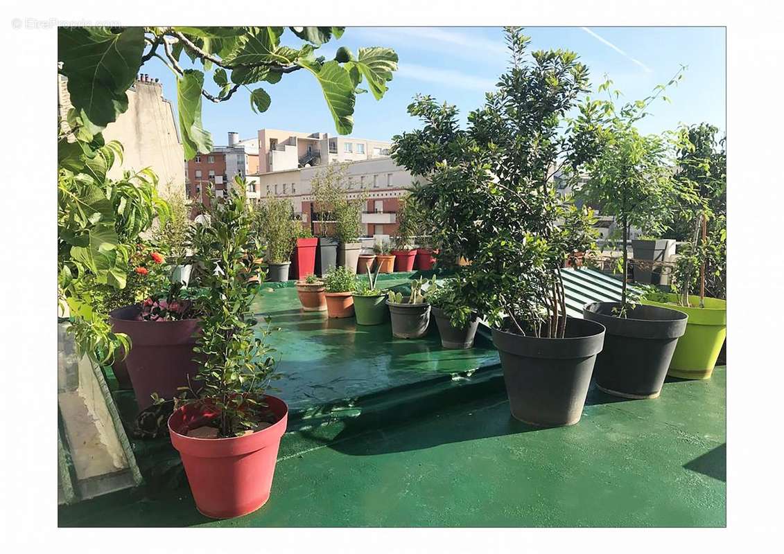 Appartement à COURBEVOIE