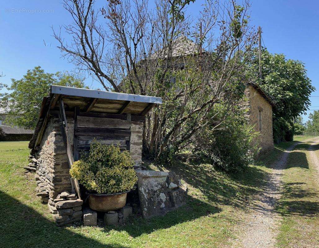 Maison à SAINT-HILAIRE-PEYROUX