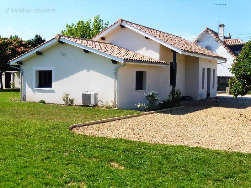 Maison à CAMPS-SUR-L&#039;ISLE