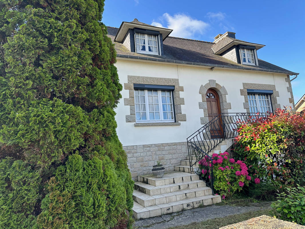 Maison à MATIGNON