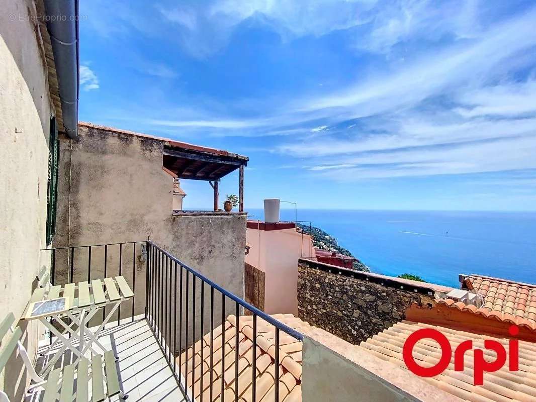 Appartement à ROQUEBRUNE-CAP-MARTIN