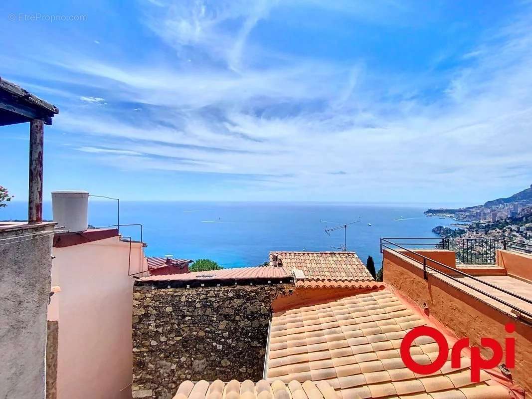 Appartement à ROQUEBRUNE-CAP-MARTIN