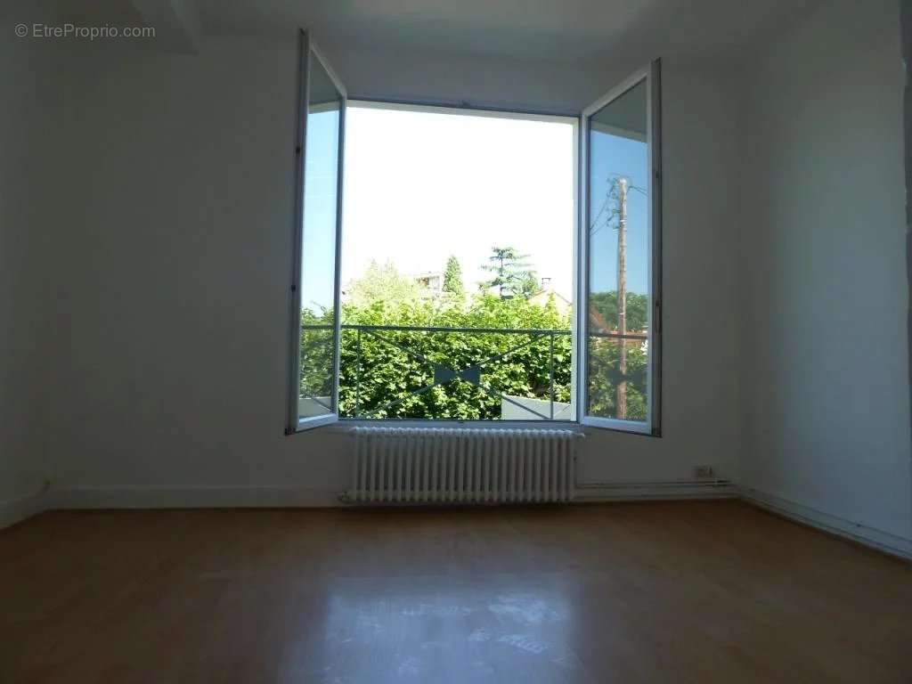 Appartement à RUEIL-MALMAISON