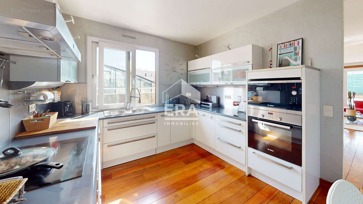 Appartement à PARIS-19E