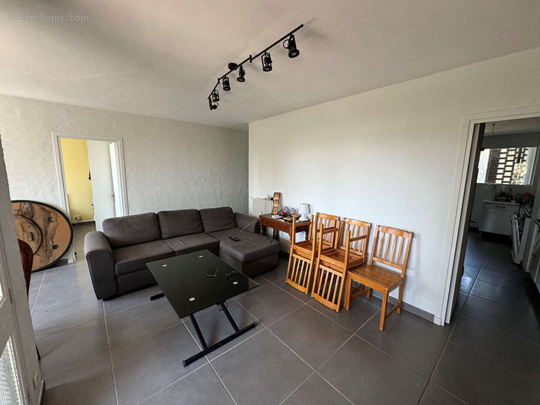 Appartement à MARSEILLE-14E