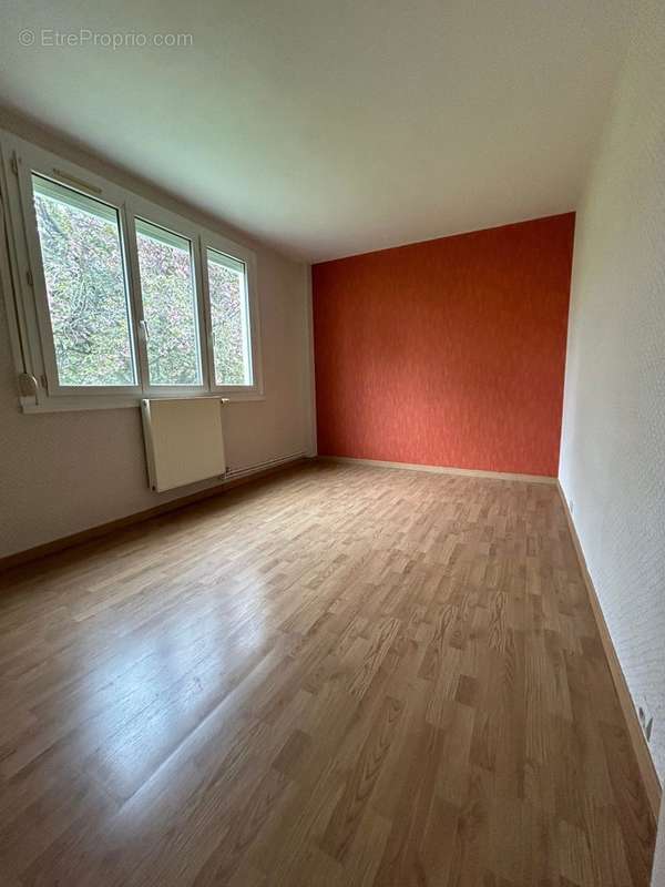 Appartement à LILLEBONNE