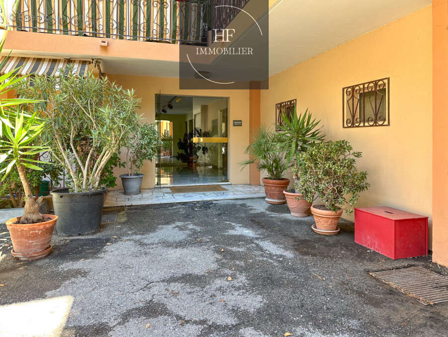 Appartement à ROQUEBRUNE-CAP-MARTIN