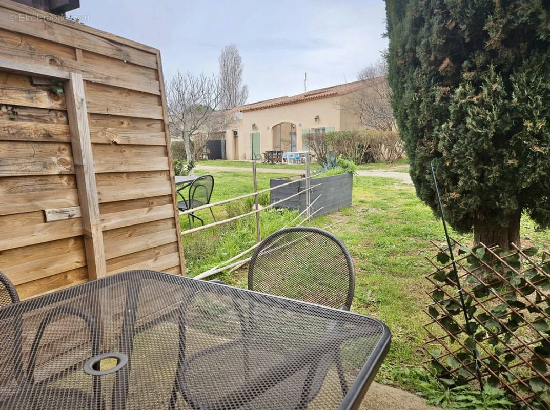 Appartement à GALLARGUES-LE-MONTUEUX