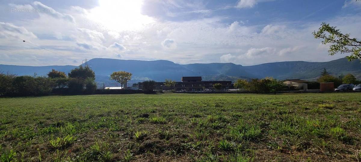 Terrain à MILLAU