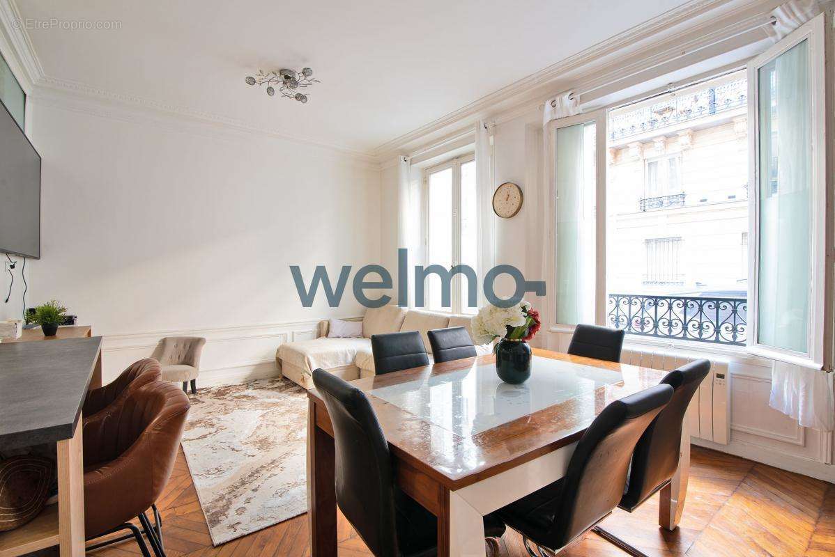 Appartement à PARIS-17E