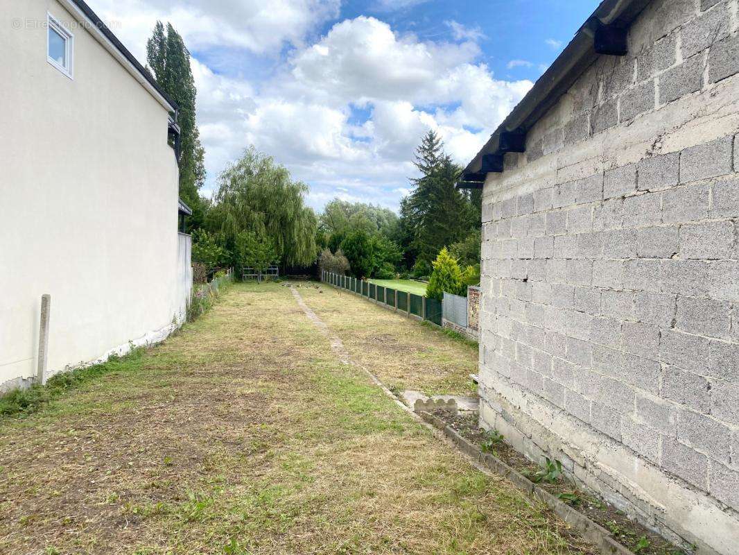 Terrain à AMIENS