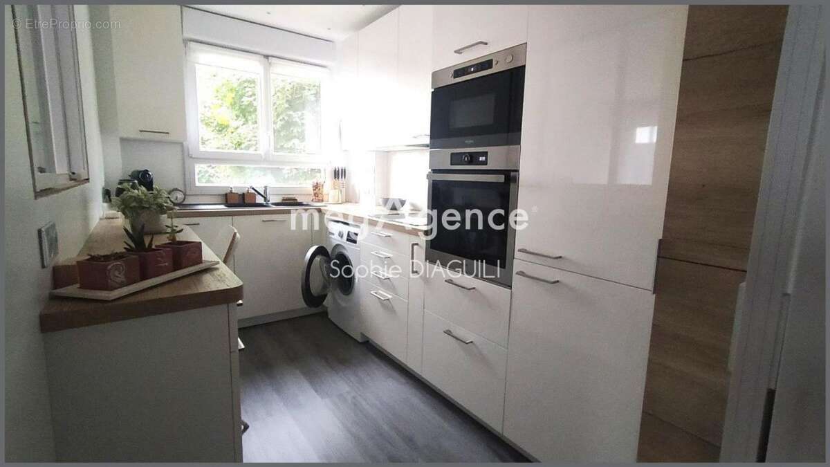 Appartement à CHENNEVIERES-SUR-MARNE