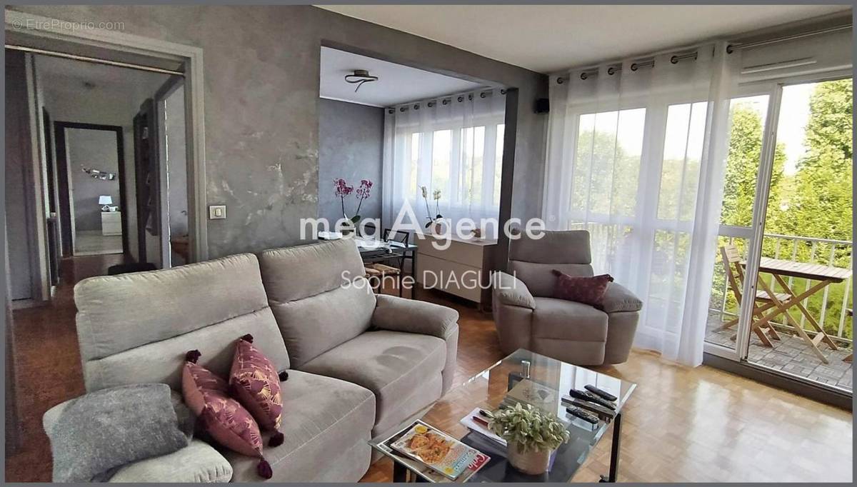 Appartement à CHENNEVIERES-SUR-MARNE