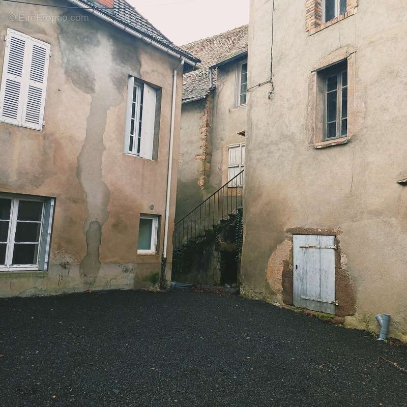 Appartement à LAPALISSE