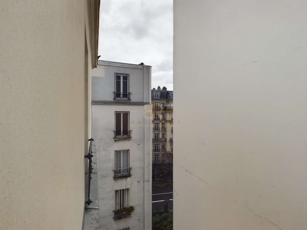 Appartement à PARIS-10E