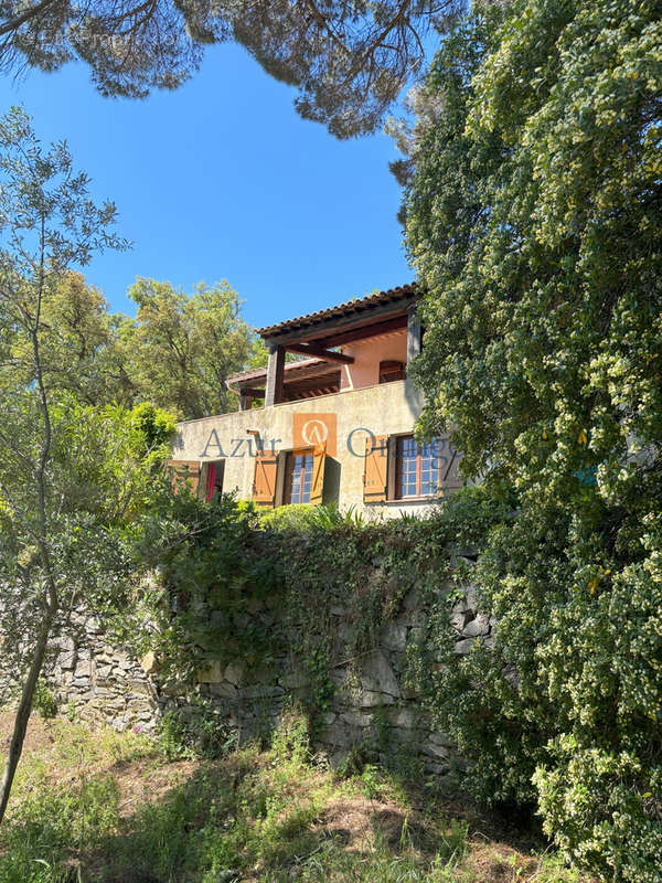 Maison à LA GARDE-FREINET