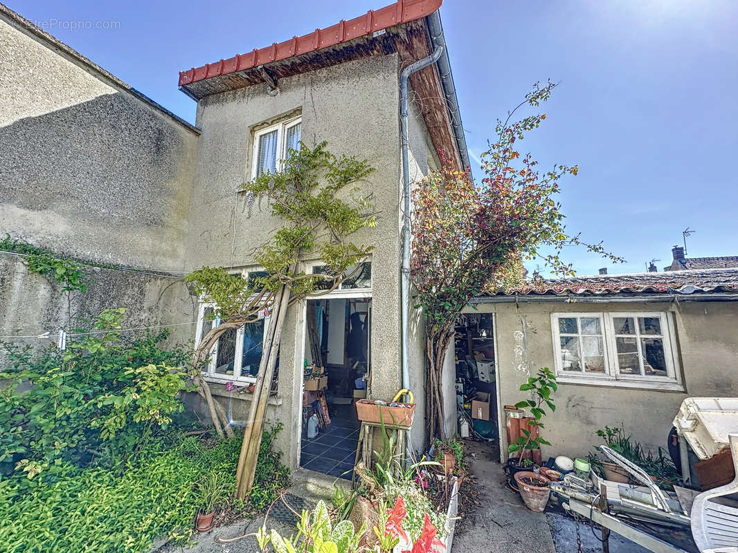 Maison à COURSEULLES-SUR-MER